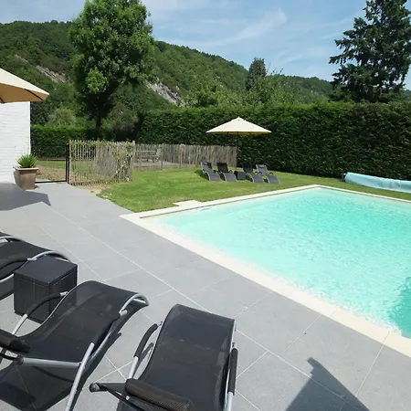 Namur Mansion By The Meus, Cleaning Included *