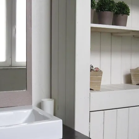 Namur Mansion By The Meus, Cleaning Included * Hastiere-par-dela