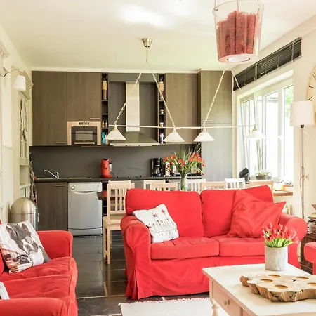 Namur Mansion By The Meus, Cleaning Included *