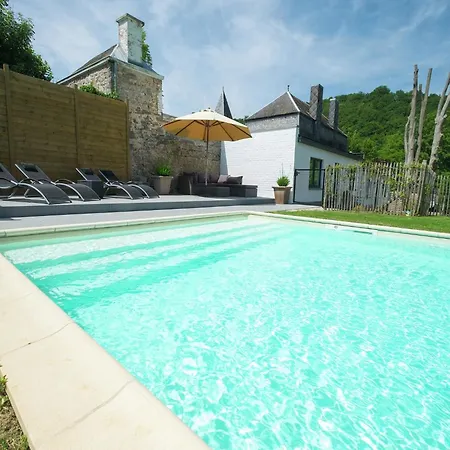 Namur Mansion By The Meus, Cleaning Included Holiday home *