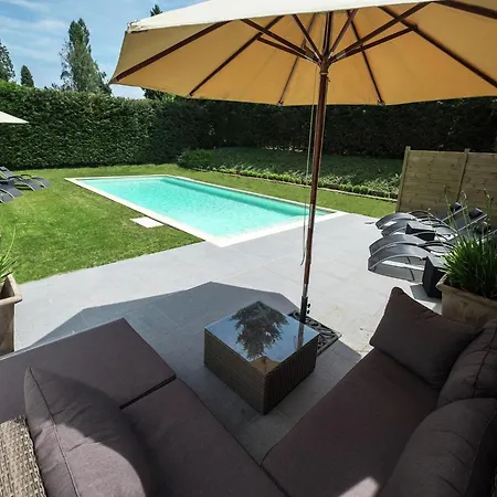 Namur Mansion By The Meus, Cleaning Included Hastiere-par-dela
